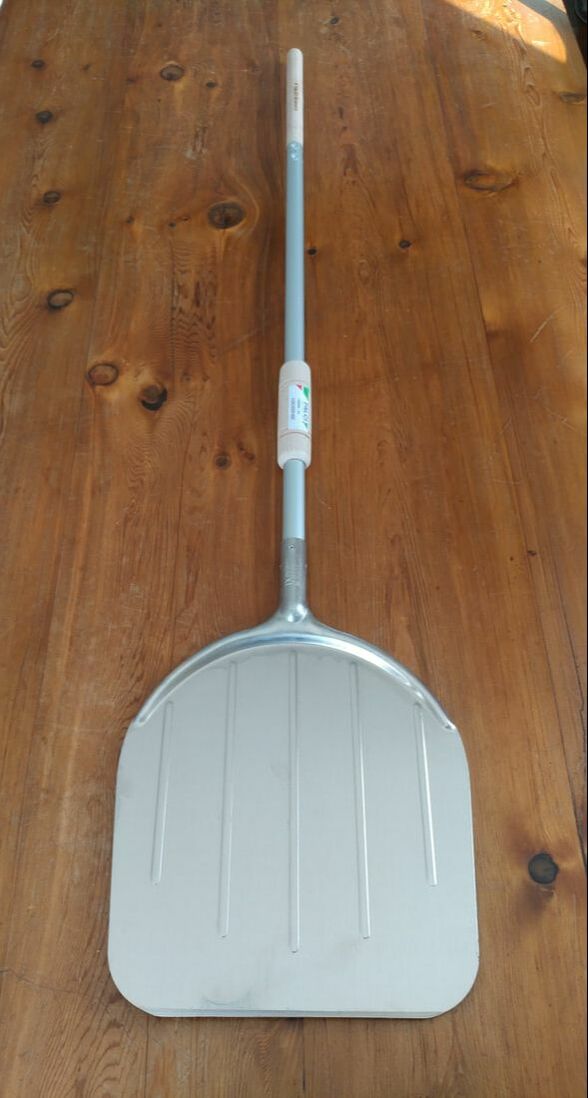 Falci pizza peel, wood fire oven, wood fire pizza,